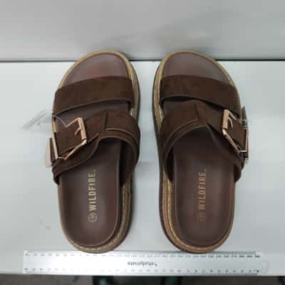 Wildfire Mens Size 38 / 7 Sandals Brown PreOwned As New With Tags 