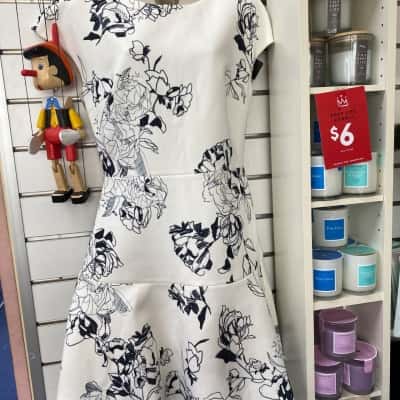 Oxford White Floral Dress  Size 10 
