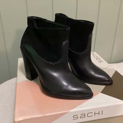 Sachi Womens  Size 5 Boots Black  