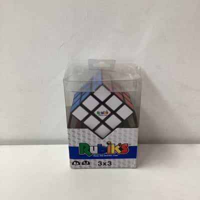NEW - Rubik's The Original Cube