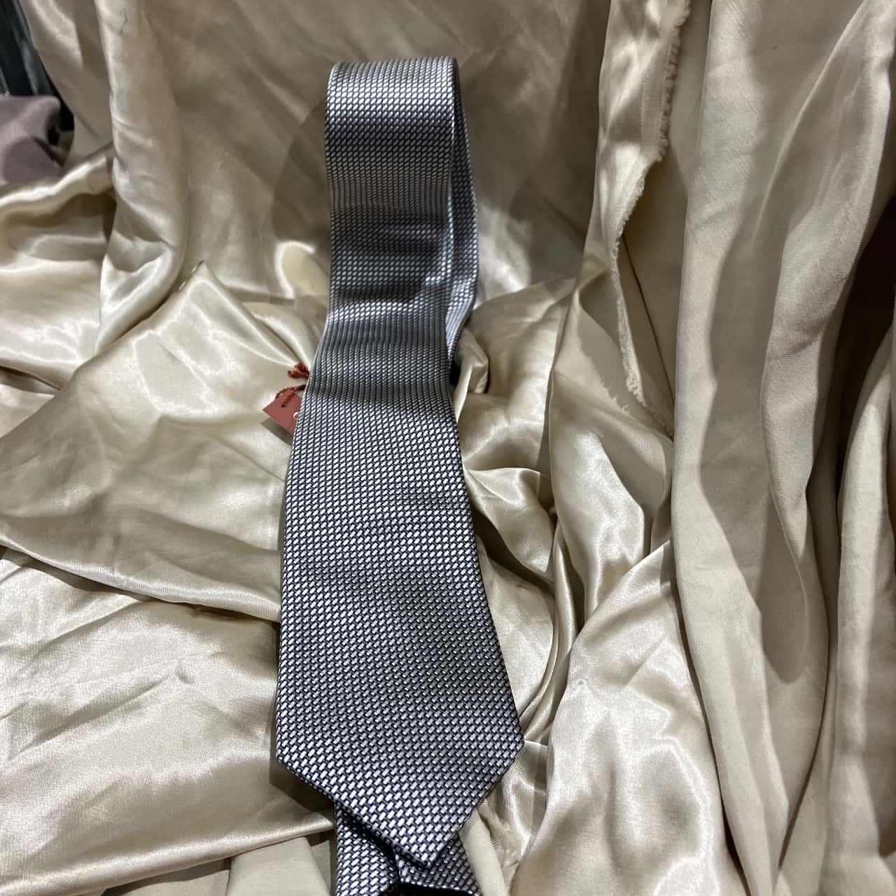 oroton tie