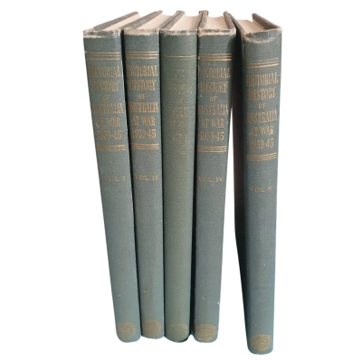 Pictorial History of Australia at War 1939-1945 - Vol 1 to V