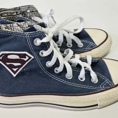 Converse Unisex Size 36 EURO, mens 3, womens 6 Multicoloured Superman themed shoes.