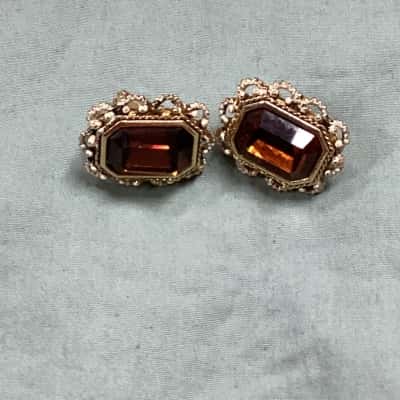 Womens Earrings Clip on marked 2010
