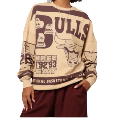Mitchell & Ness. Chicago Bulls League Crewneck.  Warm Sand.   Size S 