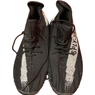 Adidas Mens Black / White Yeezy Boost 350 V2 SPLY -350 RRP: $870.00 to  $982(s)
