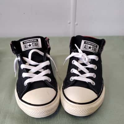 Converse Kids Black  / Red Converse Chuck Taylor All Star Street Mid Sneakers – Juniors US 2