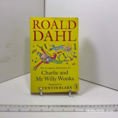 Roald Dahl Charlie and the Chocolate Factory 1995 Ed Book 