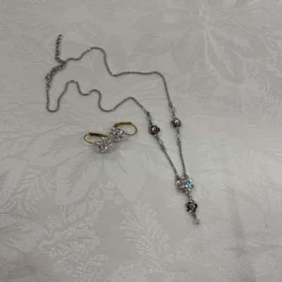  Stunning Sparkling AB Costume Diamanté Necklace & Earrings Set