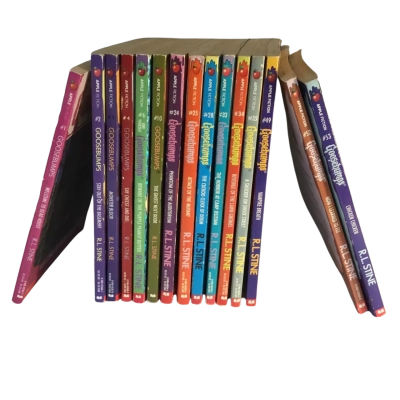 RL Stine Goosebumps Bundle x 15 as pictured
