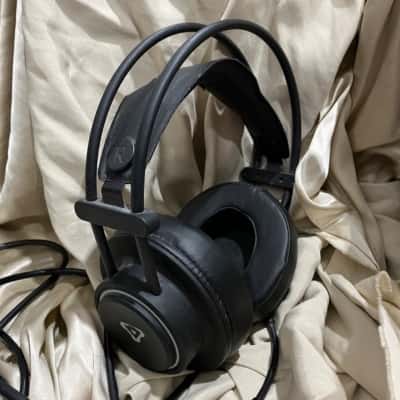 Laser Gaming on ear  Headphones Black