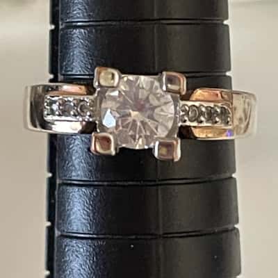  Women's Ring Marked 925 Square CZ