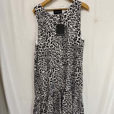 Decjuba Talia Drop Waist Dress  Size L 