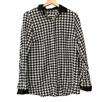 Mohito Womens Size 38 Black /White Houndstooth Pattern Blouse  