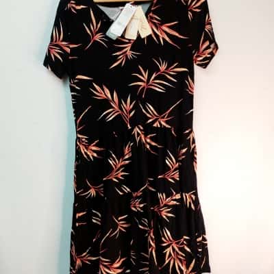 Millers Womens  Size 10 Midi Dress Black  / Floral 
