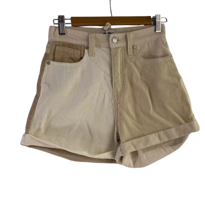 Ghanda Ladies corduroy cream shorts Size 6  