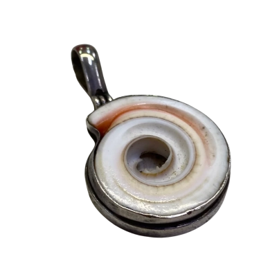  Womens Pendant Peach / Silver / White Sliced Seashell 
