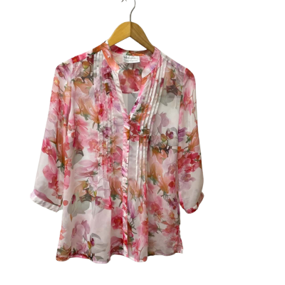 Fella Hamilton -Womens - Size 6 - Floral Button Up Top