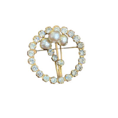 Womens vintage 1940’s style crystal and faux pearl brooch