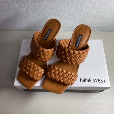 Nine West Size 7.5 Hasnot Heeled Sandal in Tan