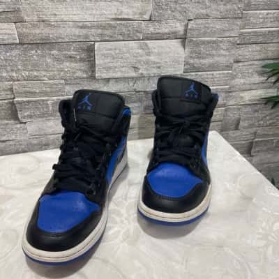 Nike Air Jordan Size 8 Sneakers Black  / Blue 