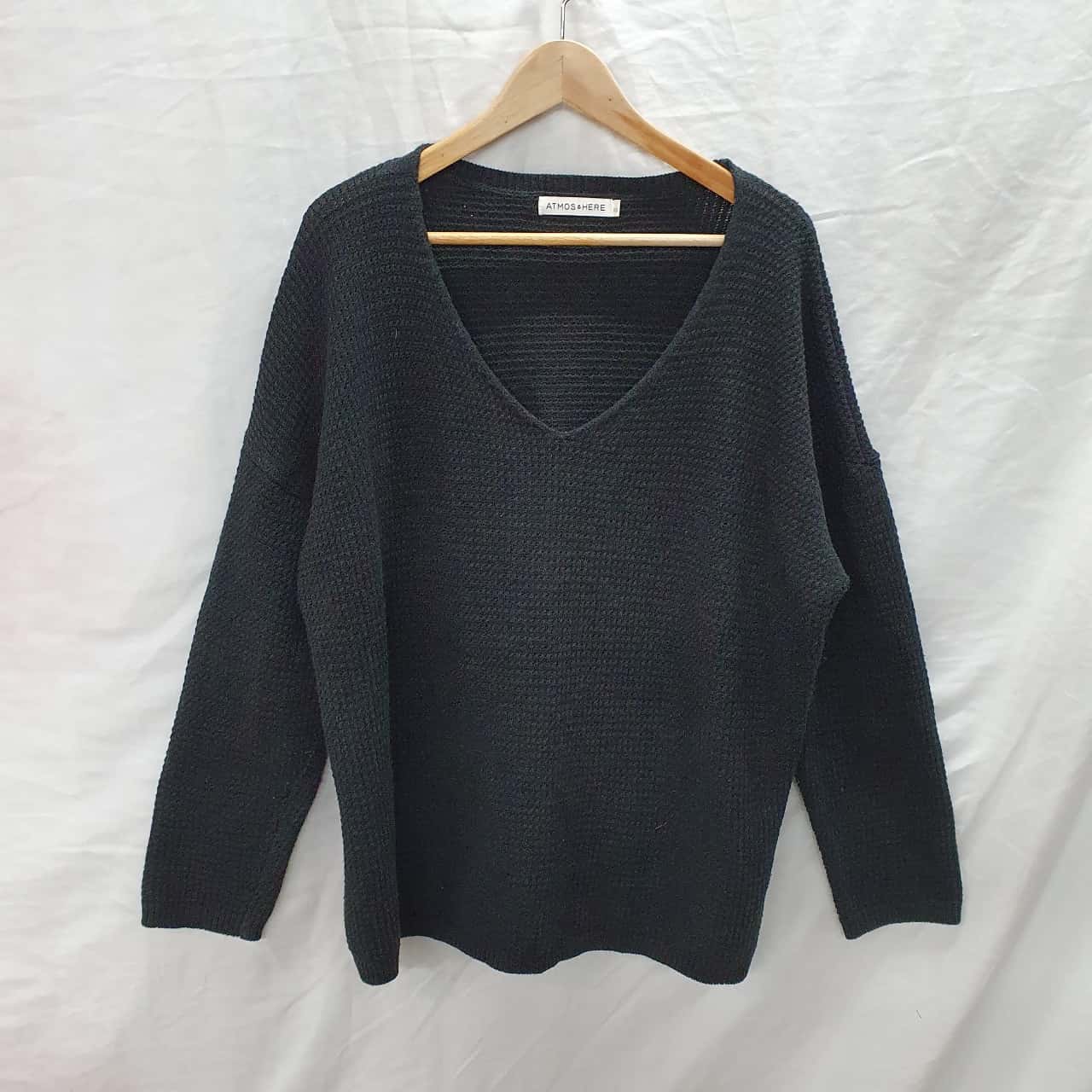 black jumper size 20