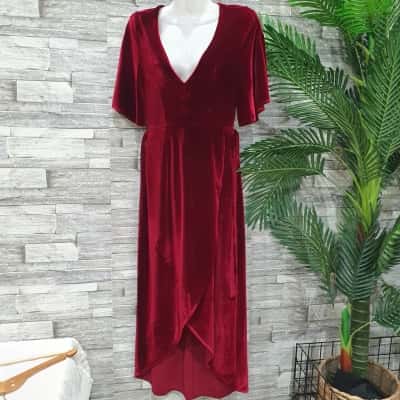  Evie Womens  Size 6 Cocktail Dress / Maxi Dress / Short Sleeve Dress  Maroon 