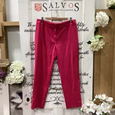 Escada Brand! CAUSAL DRESS PANT! MADE IN ROMANIA NWOT Womens  Size 42 Straight Leg Pants Pink  