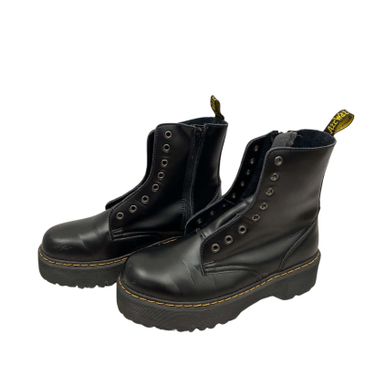 Unisex DrMartens air wair shoes 