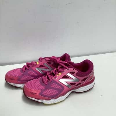 New Balance Womens Running Shoes Pink Size US 7.5