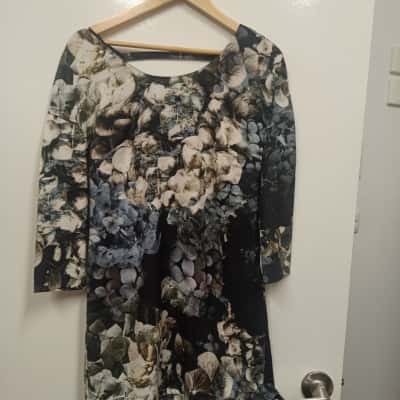 Fate Women's  Mini Shift Dress Floral / Green Size 8 