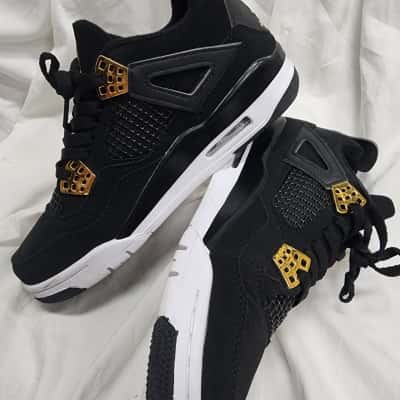 NIKE Air Jordan GS 4 Retros (Holy Grail) Size 8US Unisex in Classic Black & Gold