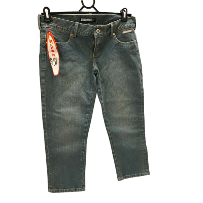 Billabong Kansas Womens  Size 10 Capri length Vintage Blue Jeans 