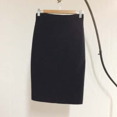 Cue Womens  Size 6 Pencil Skirt Black  