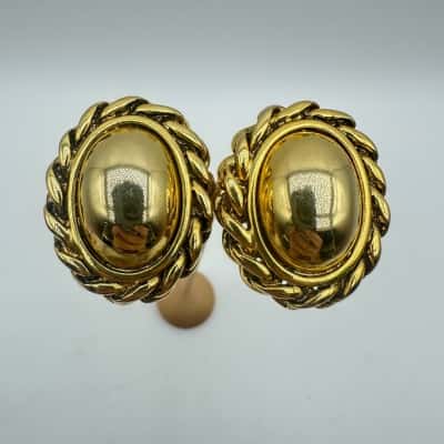 London Export Golden Tone Clip On Earrings