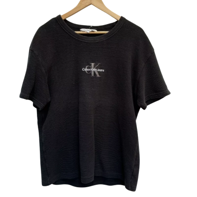 Calvin Klein Jeans Mens  Size L Waffle Short Sleeve T-shirt 