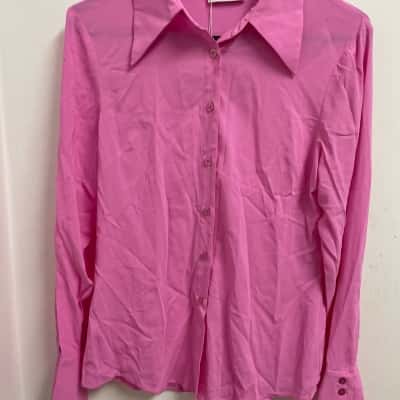 Cue Womens  Size 8 NWT Long Sleeve Shirt Pink  