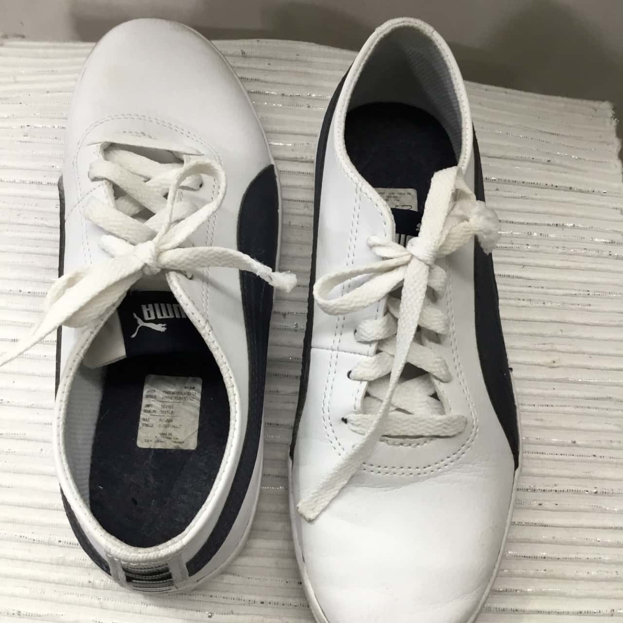 Women’s Puma Size 4 Grey / White runners