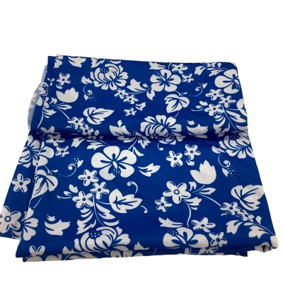 Blue White Floral Poly Cotton Fabric   150 x 130 cm            F4