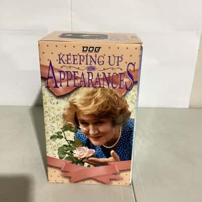 その他 Keeping Up Appearances: Anybody But Hyacinth [VHS] [Import] その他 Keeping Up Appearances: Anybody But Hyacinth [VHS