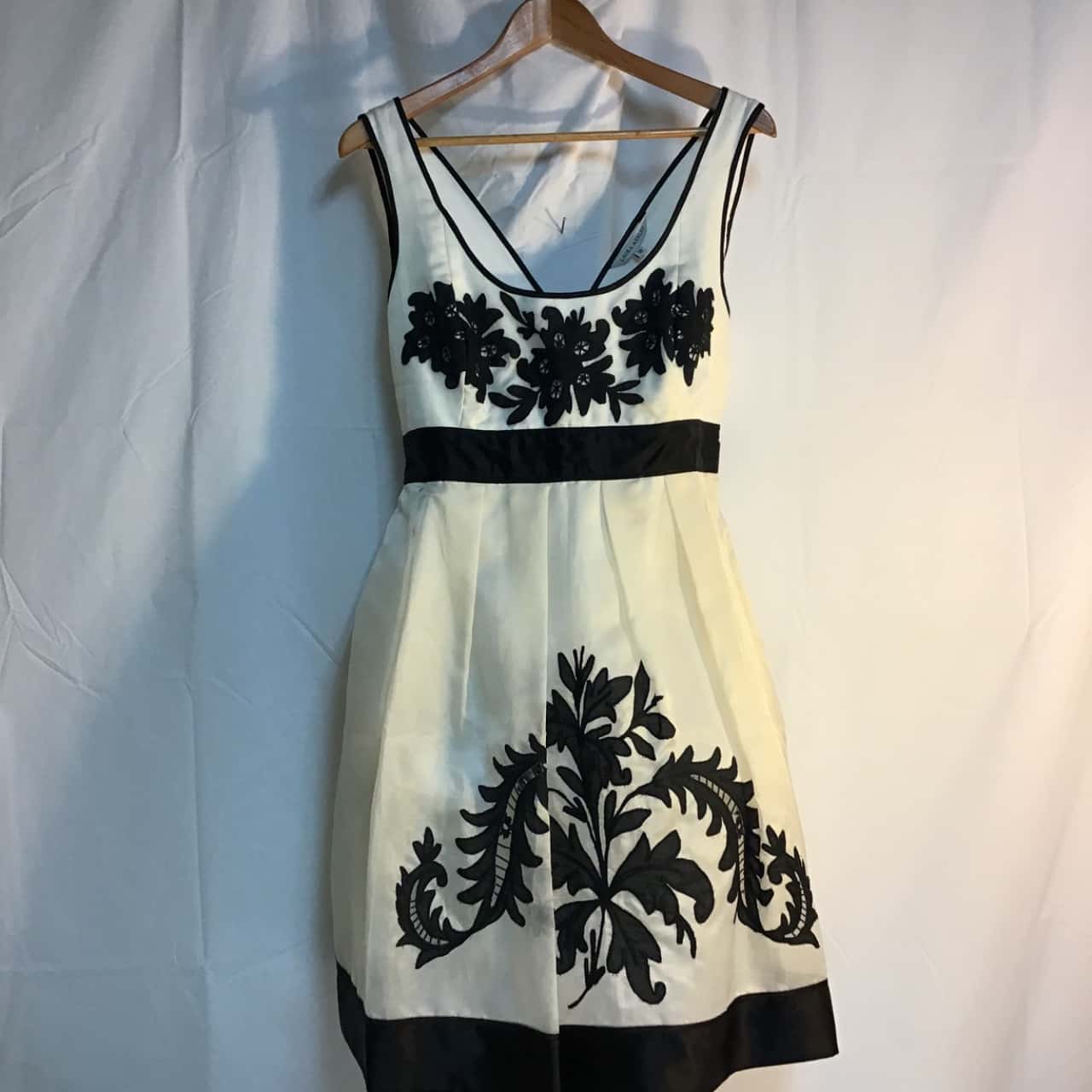 Laura Ashley Womens Size 14 Cocktail Dress Beige / Black (s)