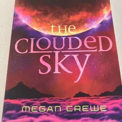 Megan Crewe - the clouded sky