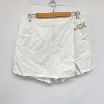 Cider White Shorts Skirt Look Size XL 