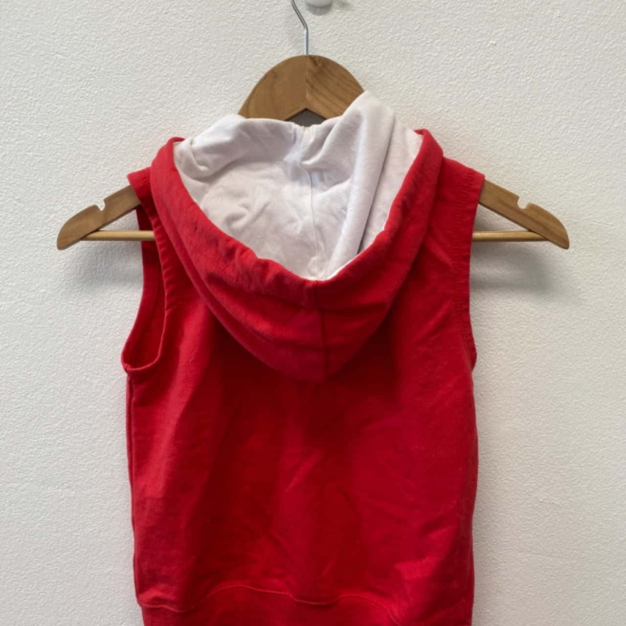 NRL St Illawarra Kids Size 7 Supporter Vest with Hoodie (s)