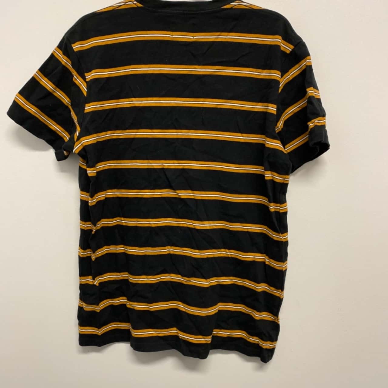 Common Need Mens Size L Black /Striped 