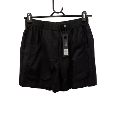 Fate & Becker Womens lyocell  Size 10 Black  shorts