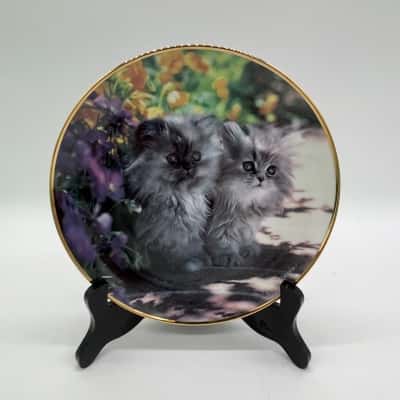 'Sitting Pretty' by Nancy Mathews Collector Plate [S#1]