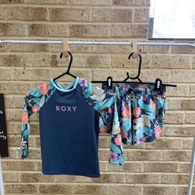 Roxy Kids floral set Size 8 