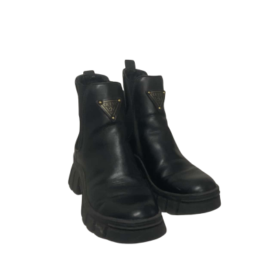 Women’s Guess  Size 37 Platforms Black  