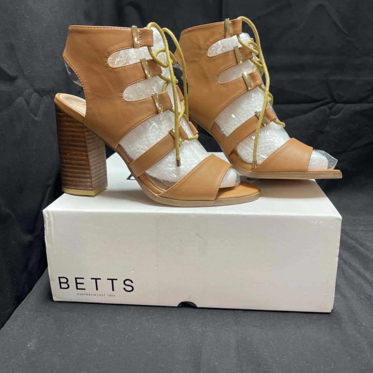 betts shoes discount